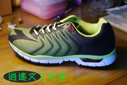 DIADORA 男輕量慢跑鞋00001