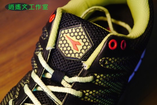 DIADORA 男輕量慢跑鞋00003