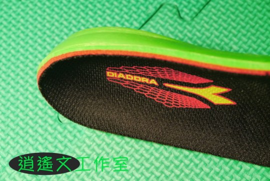 DIADORA 男輕量慢跑鞋00013